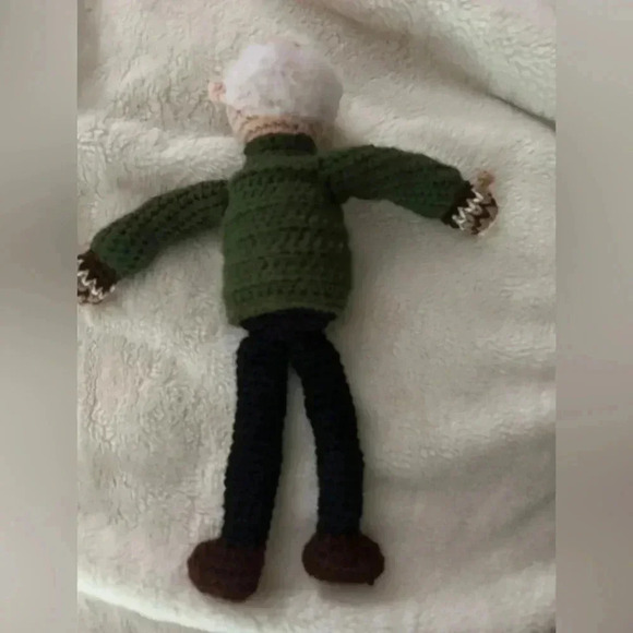 EUC Crochet Bernie Sanders 15” doll.From Covid era. Handmade. Mask and mittens - Picture 4 of 7